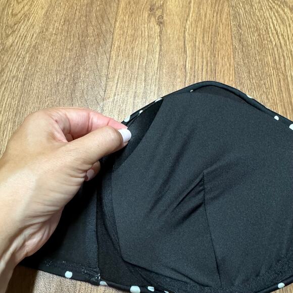 Victoria's Secret Black White Polka Dot Bandeau Twist Front Bikini Top Size 38D - Picture 5 of 8